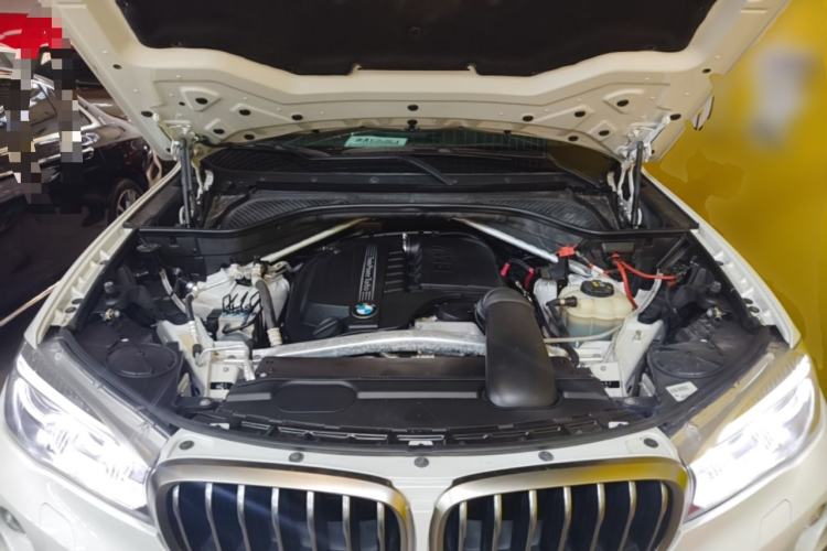 Used BMW X6 2017 xDrive35i Leading Model Engine Bay