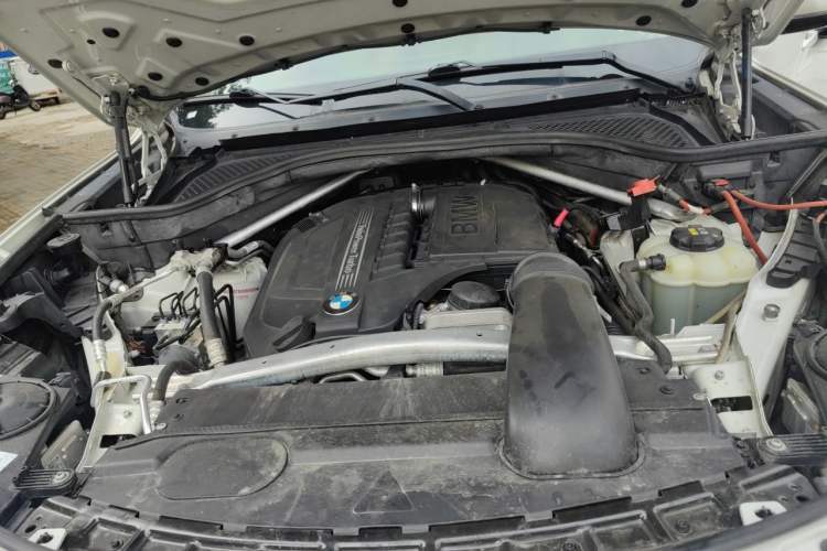 Used BMW X6 2017 xDrive35i Leading Model Engine Bay