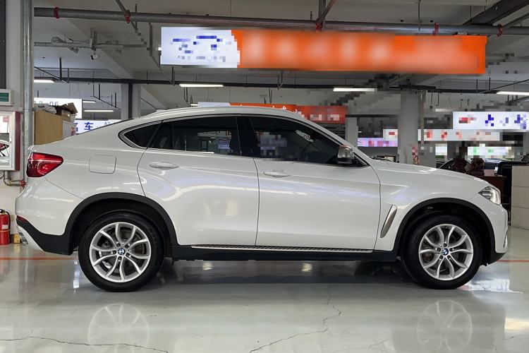 Used BMW X6 2017 xDrive35i Leading Model Exterior 2