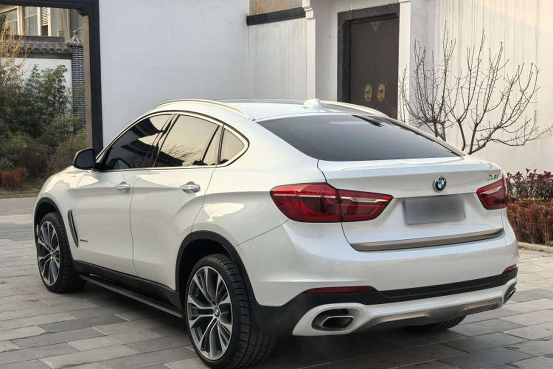 Used BMW X6 2017 xDrive35i Leading Model Exterior 3