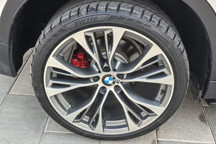Used BMW X6 2017 xDrive35i Leading Model Exterior 7