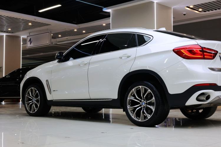 Used BMW X6 2017 xDrive35i Luxury Edition Exterior 8