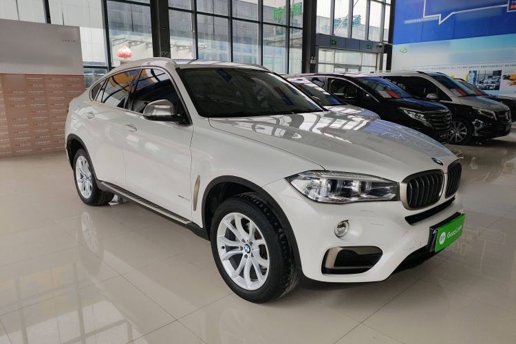 Used BMW X6 2017 xDrive28i Front Right 45 Deg