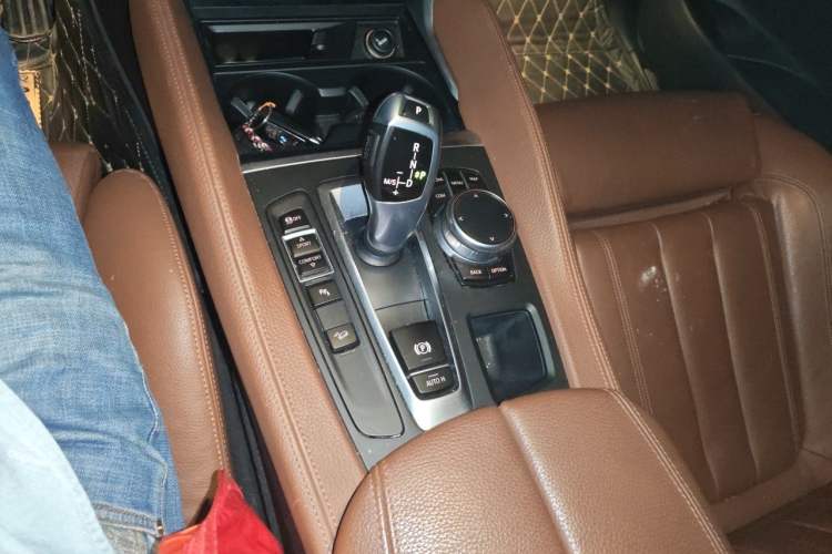 Used BMW X6 2017 xDrive28i Gear Lever