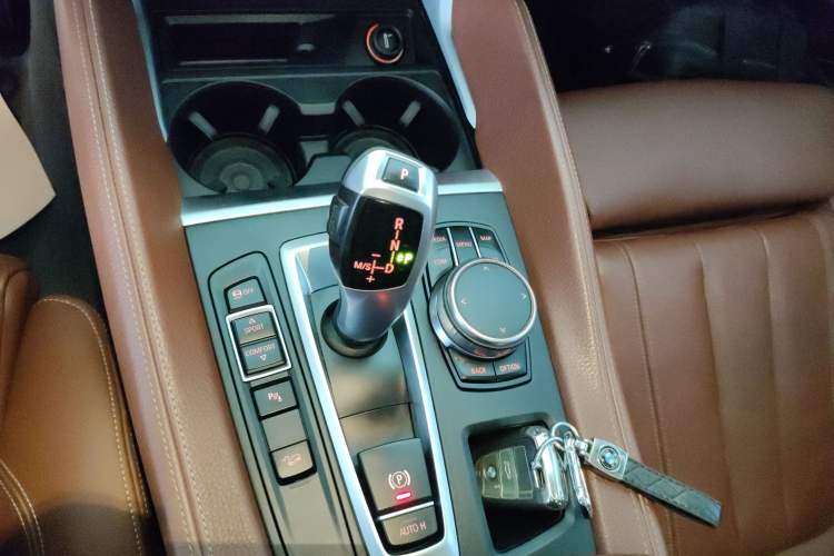 Used BMW X6 2017 xDrive28i Gear Lever