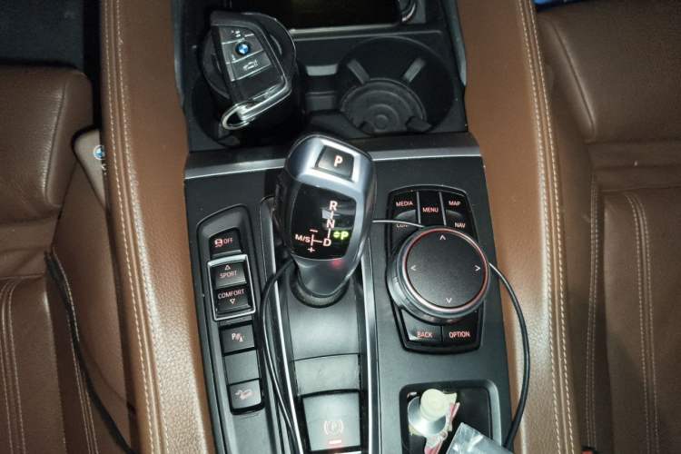 Used BMW X6 2017 xDrive28i Gear Lever