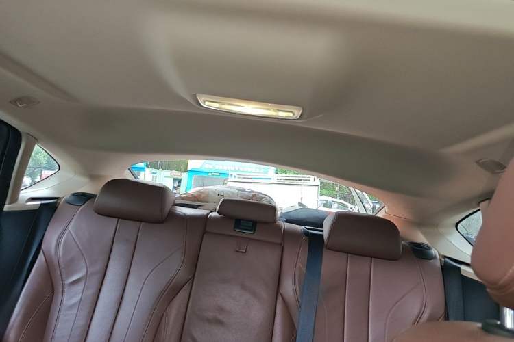Used BMW X6 2017 xDrive28i Headliner