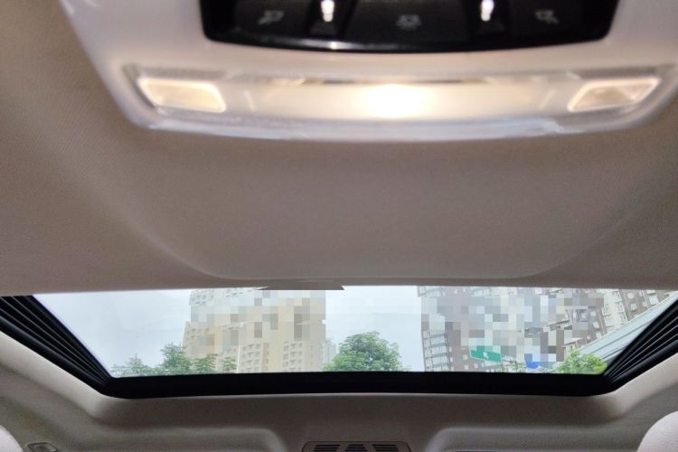 Used BMW X6 2017 xDrive28i Headliner