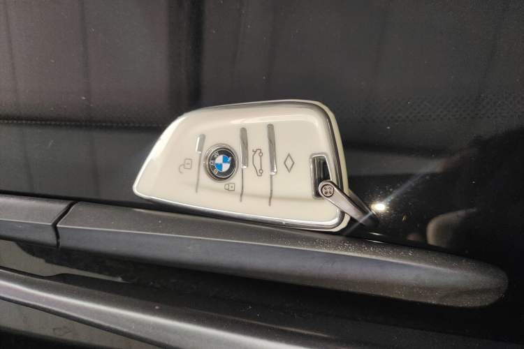Used BMW X6 2017 xDrive35i Leading Model Interior 1