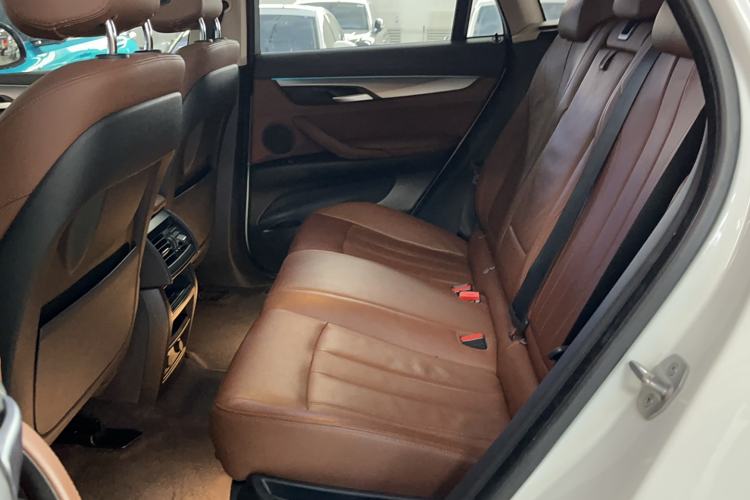 Used BMW X6 2017 xDrive35i Leading Model Interior 1