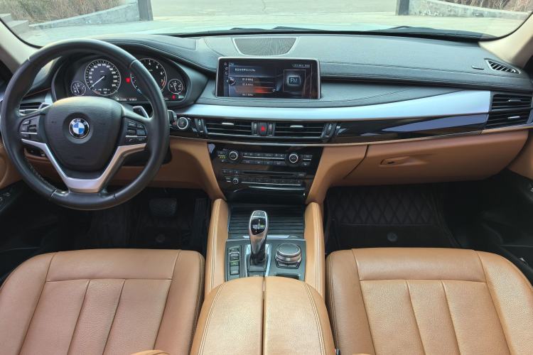 Used BMW X6 2017 xDrive35i Leading Model Interior 2