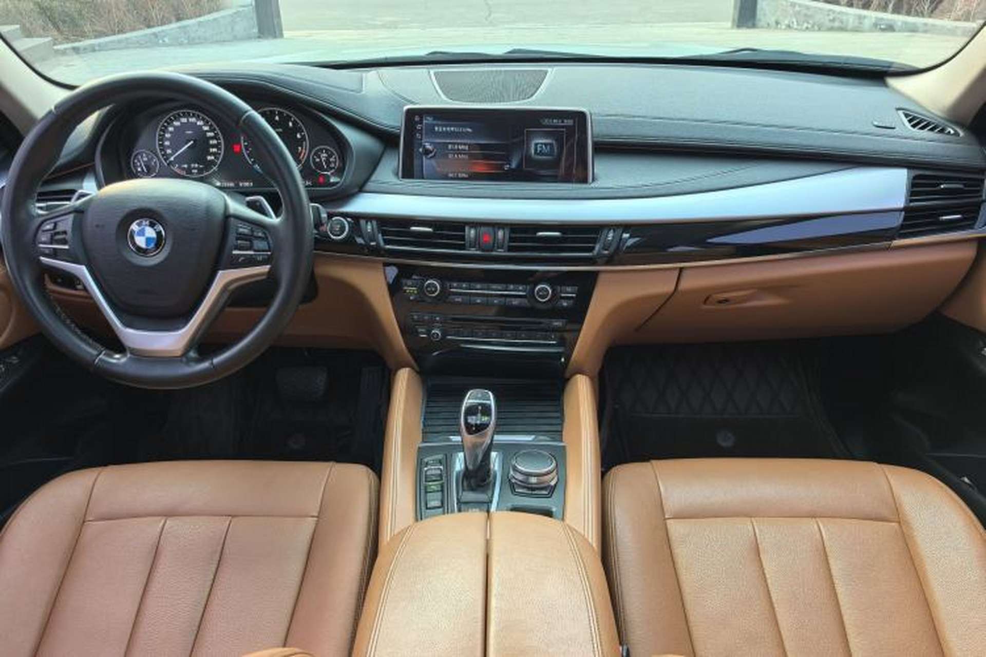 Used BMW X6 2017 xDrive35i Leading Model Interior 2