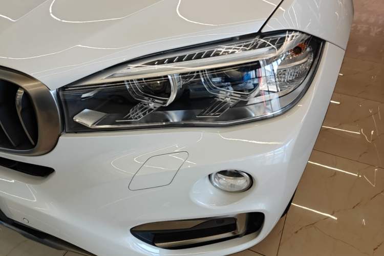 Used BMW X6 2017 xDrive28i Left Front Headlight
