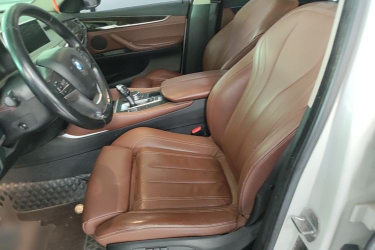 Used BMW X6 2017 xDrive28i Left Front Seat