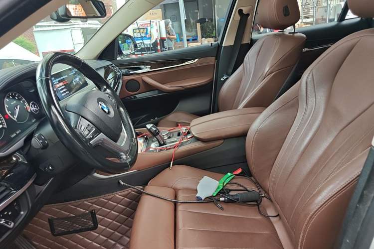 Used BMW X6 2017 xDrive28i Left Front Seat