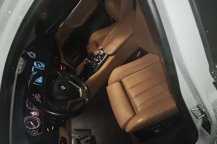 Used BMW X6 2017 xDrive28i Left Front Seat