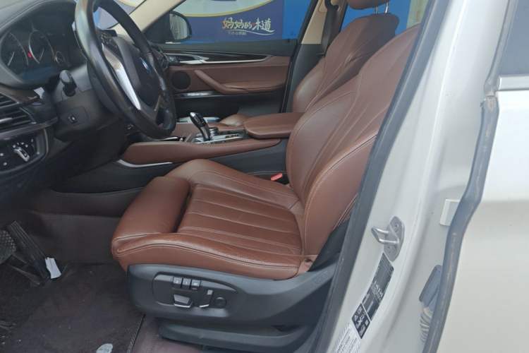 Used BMW X6 2017 xDrive28i Left Front Seat