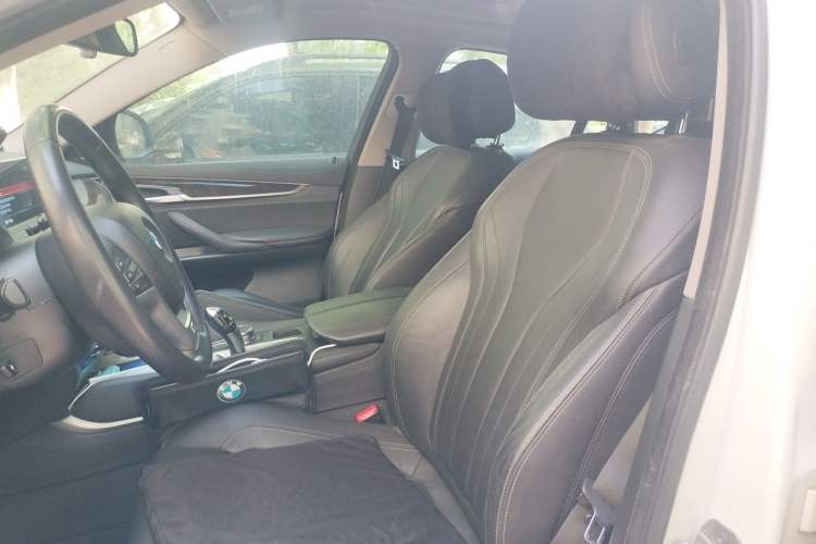 Used BMW X6 2017 xDrive28i Left Front Seat