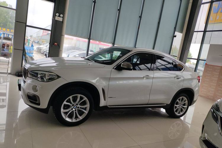 Used BMW X6 2017 xDrive28i Left Side