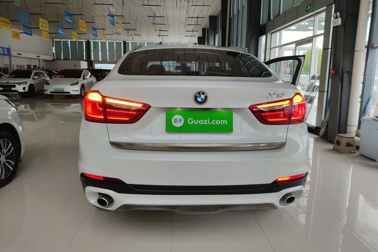 Used BMW X6 2017 xDrive28i Rear