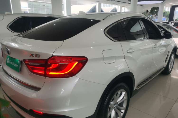 Used BMW X6 2017 xDrive28i Rear Right 45 Deg