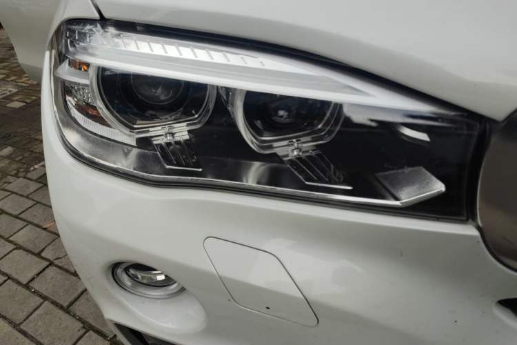 Used BMW X6 2017 xDrive35i Leading Model Right Front Headlight