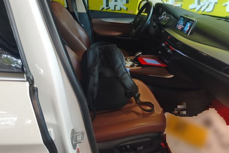 Used BMW X6 2017 xDrive35i Leading Model Right Front Seat