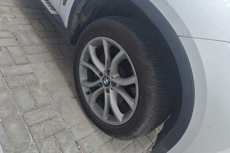 Used BMW X6 2017 xDrive28i Right Front Wheel Hub
