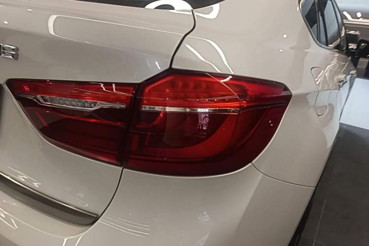 Used BMW X6 2017 xDrive35i Leading Model Right Rear Taillight