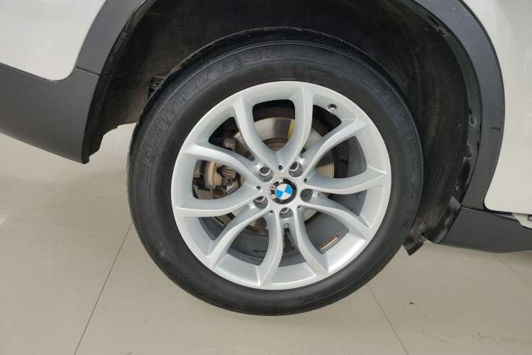 Used BMW X6 2017 xDrive28i Right Rear Wheel Hub