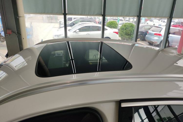 Used BMW X6 2017 xDrive28i Roof