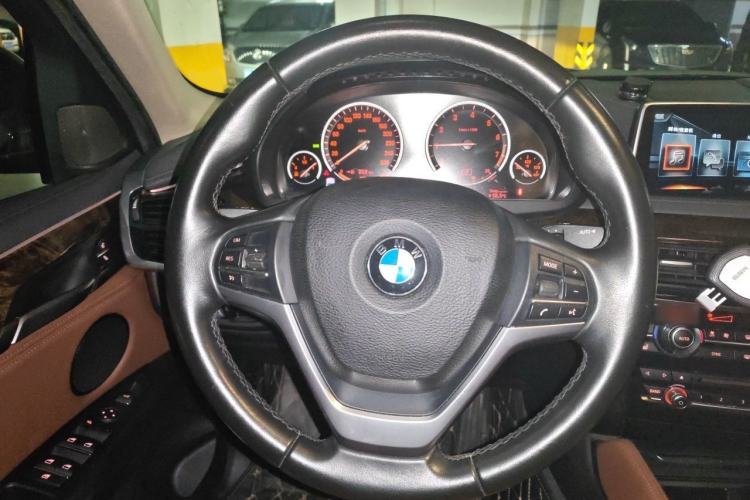 Used BMW X6 2017 xDrive28i Steering Wheel