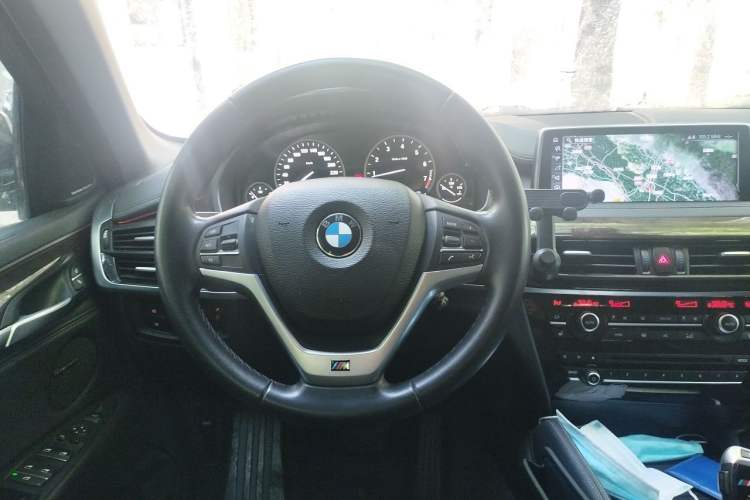 Used BMW X6 2017 xDrive28i Steering Wheel