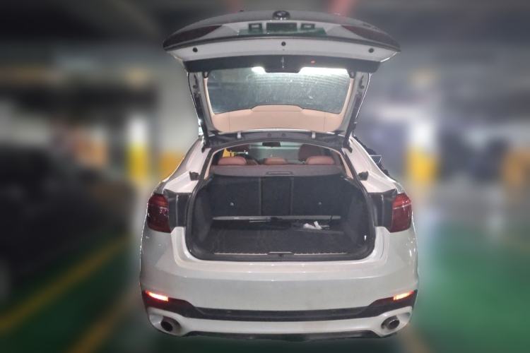 Used BMW X6 2017 xDrive28i Trunk
