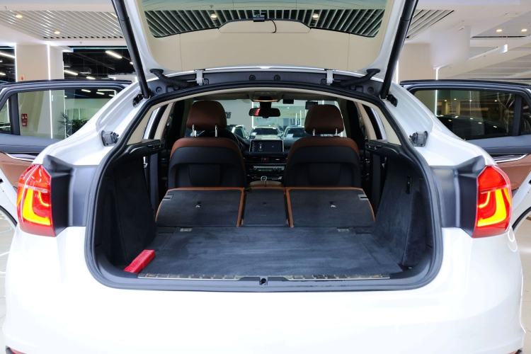 Used BMW X6 2017 xDrive35i Luxury Edition Trunk