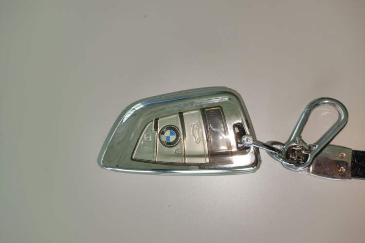 Used BMW X6 2017 xDrive28i Vehicle Key