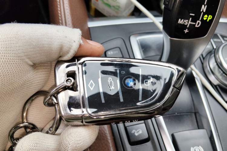 Used BMW X6 2017 xDrive28i Vehicle Key