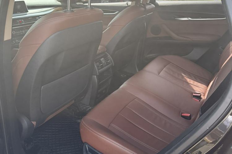 Used BMW X6 2017 xDrive28i Interior 7