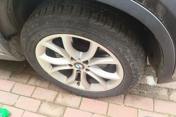 Used BMW X6 2017 xDrive28i Right Front Wheel Hub
