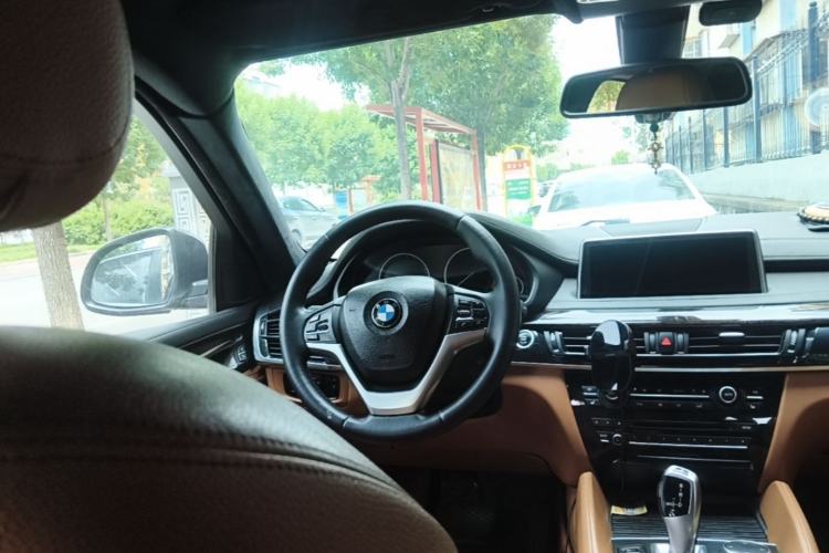 Used BMW X6 2017 xDrive28i Steering Wheel