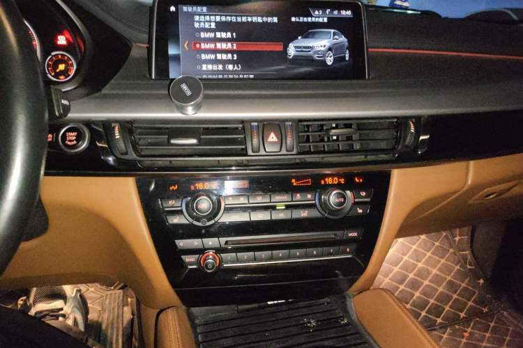 Used BMW X6 2018 xDrive35i Leading Model Audio And AC Panel