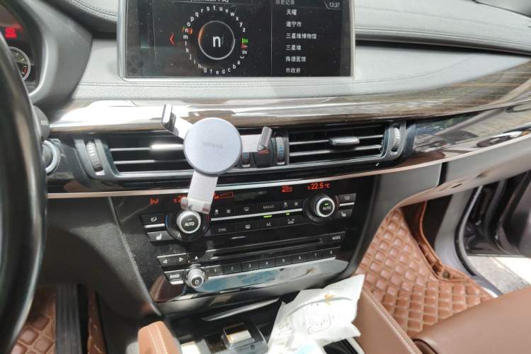 Used BMW X6 2018 xDrive35i M Sport Luxury Edition Audio And AC Panel