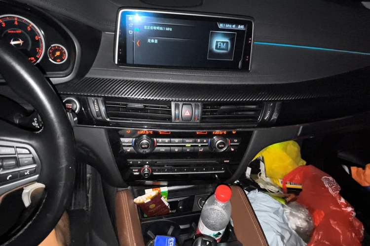 Used BMW X6 2018 xDrive28i Audio And AC Panel