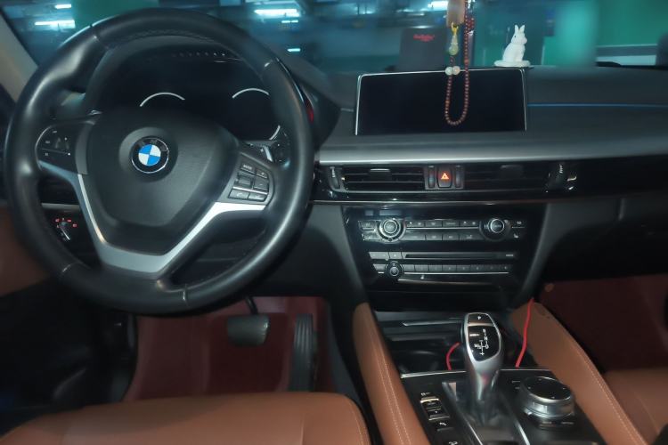 Used BMW X6 2018 xDrive35i Leading Model Center Console