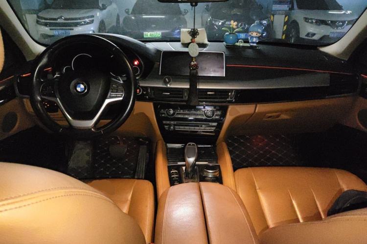 Used BMW X6 2018 xDrive35i Leading Model Center Console