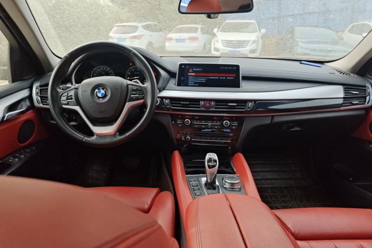 Used BMW X6  Center Console