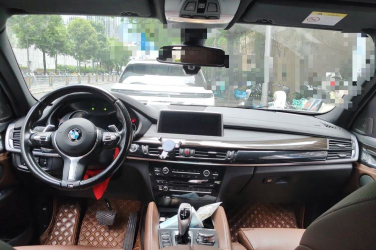 Used BMW X6 2018 xDrive35i M Sport Luxury Edition Center Console