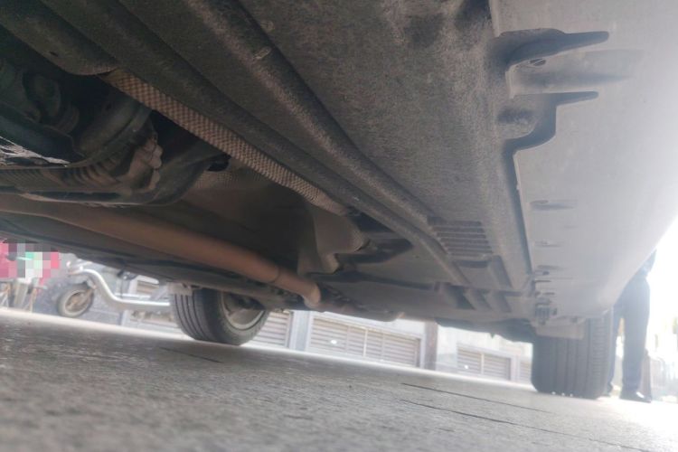 Used BMW X6  Chassis Front Left