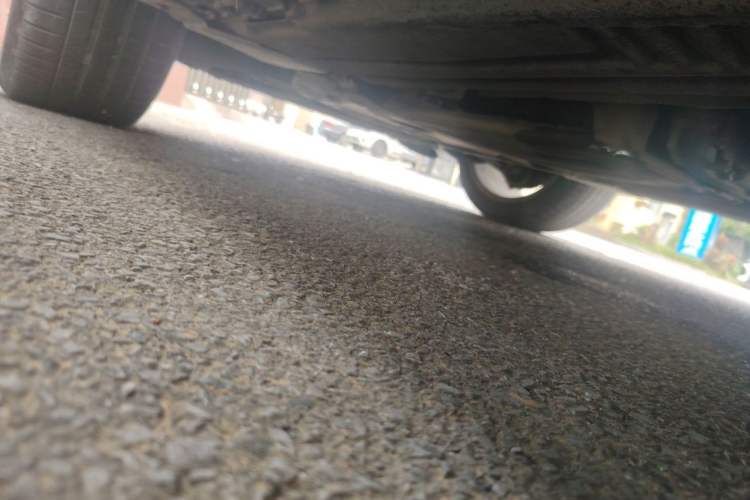 Used BMW X6  Chassis Front Left