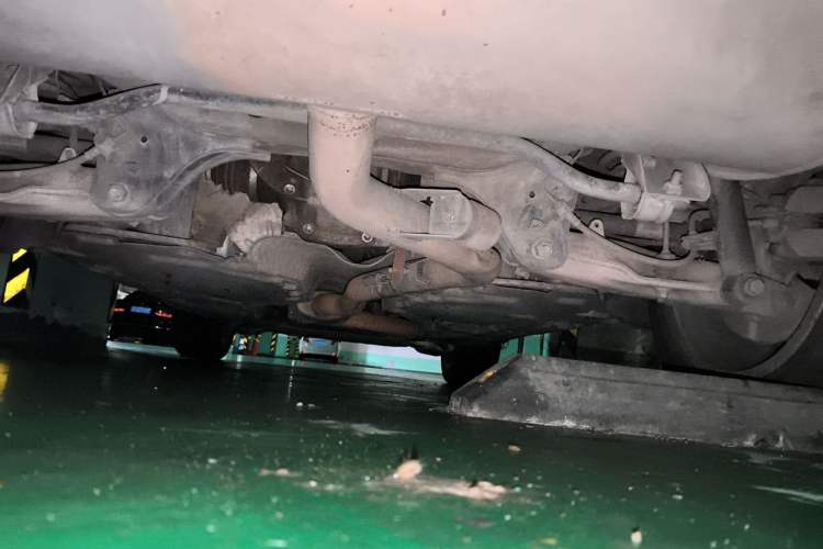 Used BMW X6 2018 xDrive28i Chassis Rear